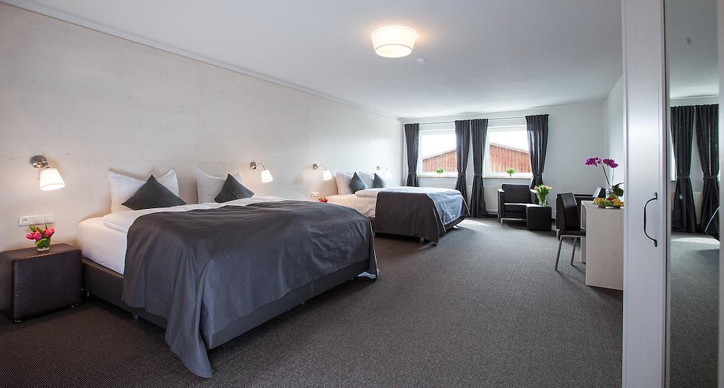 Alpenglühen Smart Hotel Olching Habitación foto